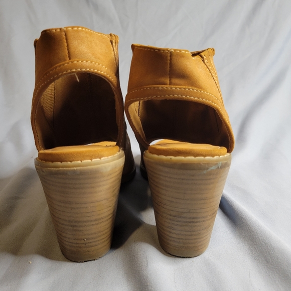 Maurice women's faux suede tan leather booties - Picture 12 of 15